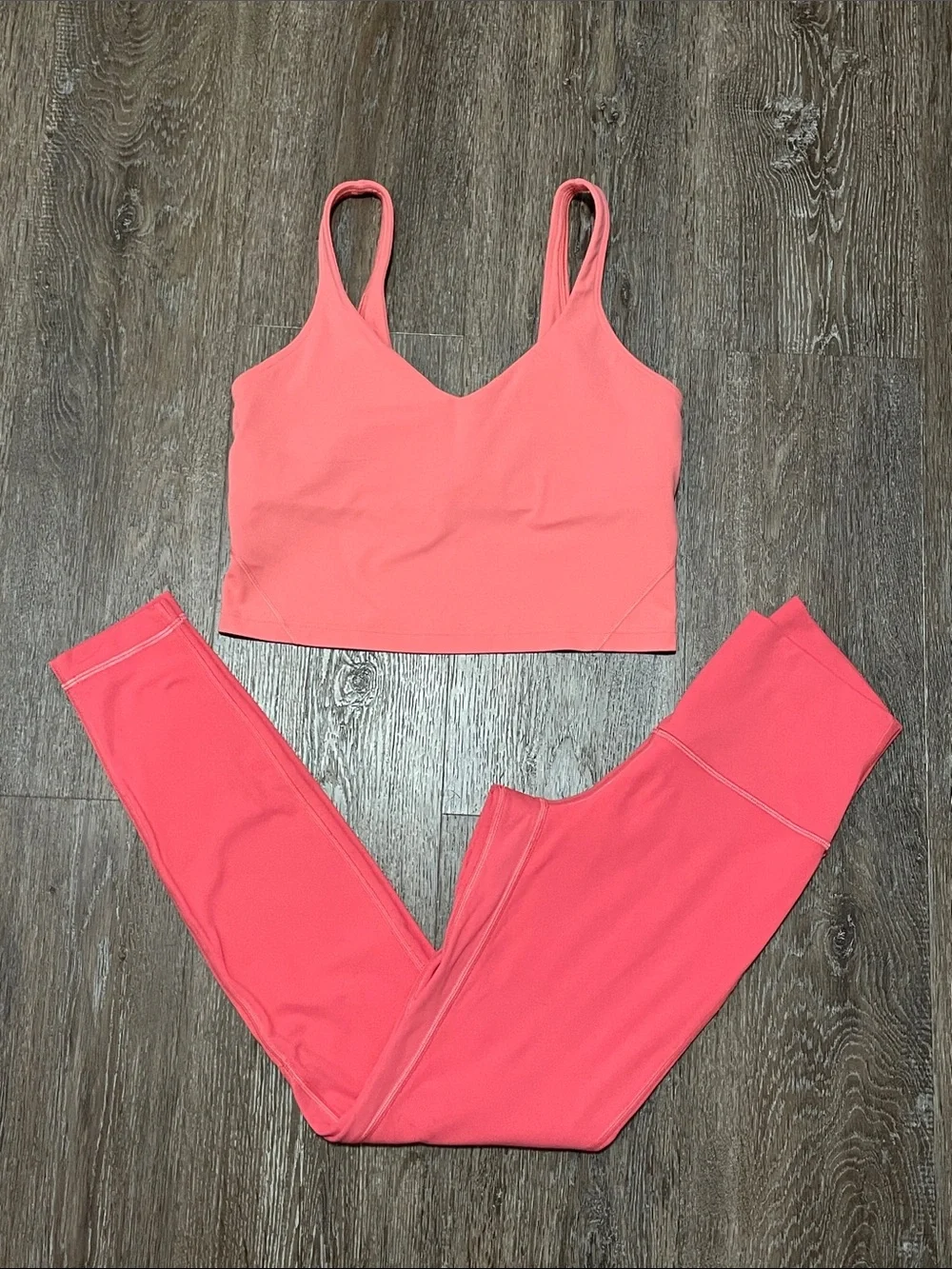 Great condition Lululemon Raspberry Align Set. Size Top 8 / Bottom 4